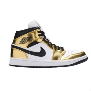 Air Jordan 1 Mid SE "Metallic Gold Black White”